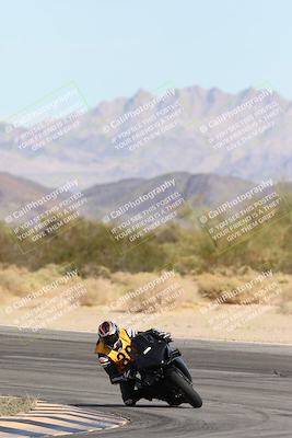 media/Nov-16-2025-Race Pace (Sun) [[8c5fa54630]]/Non Verified Riders (1st 20 Minutes)/2-Turn 10 (1010am)/